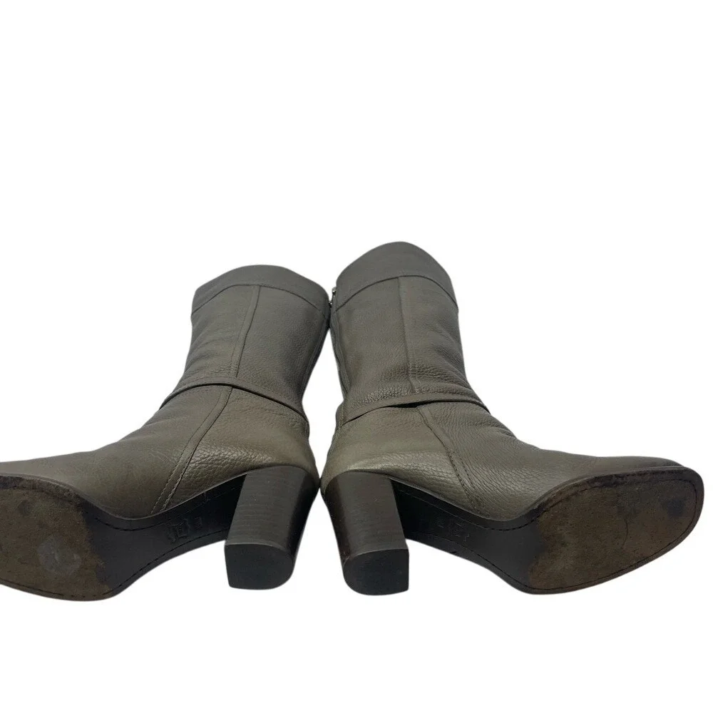 Pre-Loved Taupe Leather Riding Boots Block Heel Back Zip Tall Heritage Style 8.5